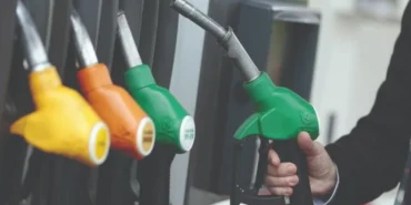 Akaryakıtta indirim sinyali: Benzin ve motorine indirim geliyor mu? 8 Nisan akaryakıt fiyatları