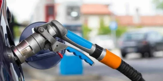 Motorin (mazot), benzin bugün ne kadar? Zam yada indirim var mı? 20 Nisan İstanbul, Ankara, İzmir akaryakıt fiyatları