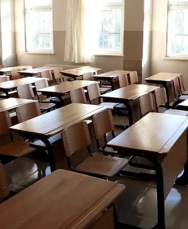 Bugün okul var mı? İstanbul, Ankara, Şanlıurfa, Kahramanmaraş ve tüm illerde pazartesi günü okullarda son durum (20 Nisan)