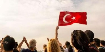 23 NİSAN RESMİ TATİL Mİ? 23 Nisan hangi güne denk geliyor? 22 Nisan yarım gün mü?