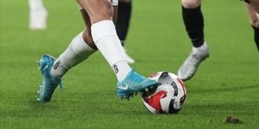 BUGÜN KİMİN MAÇI VAR? 16 Nisan 2026 UEFA Avrupa ve Konferans Ligi bugünkü maçları hangi kanalda, saat kaçta yayınlanacak?