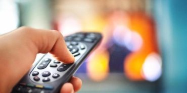 TV YAYIN AKIŞI 17 NİSAN 2026 CUMA | Bugün TV’de Ne Var? Kanal D, Show TV, ATV, TRT 1, NOW, TV8 Yayın Akışı Rehberi