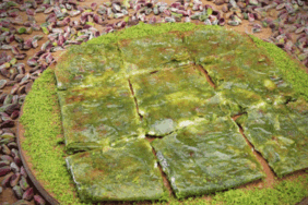 Çıtır Çıtır Hatay Katmer Tarifi: Kaymaklı ve toz fıstık dolgusuyla içi yumuşacık