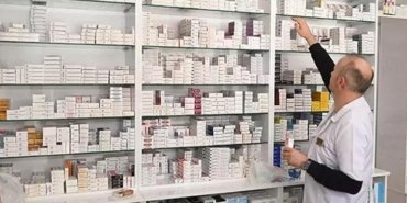 1 MAYIS ECZANELER AÇIK MI, KAPALI MI 2026? 1 Mayıs Emek ve Dayanışma Günü eczaneler kapalı mı, hizmet verecek mi?