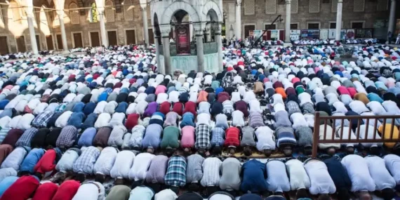 Bugün Cuma Namazı Saat Kaçta? 24 Nisan 2026 İstanbul, Ankara, İzmir, Bursa, Adana İl İl Cuma Namazı Vakitleri ve Kılınışı (Diyanet İmsakiye)