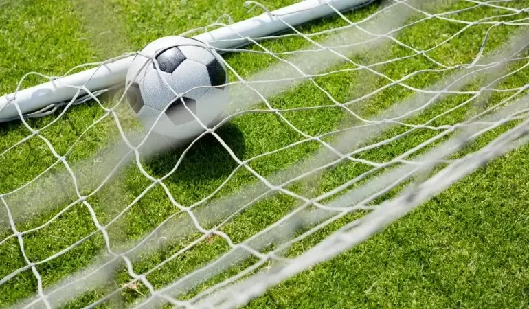 Bugün hangi maçlar var, saat kaçta ve hangi kanalda? Milli ara bitti mi? 3 Nisan günün maç programı