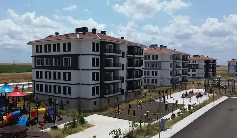 TOKİ 500 bin konutların kat kurası ne zaman çekilecek, sosyal konut peşinatları ne zaman alınacak?