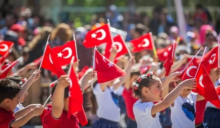 23 Nisan etkinlikleri iptal mi, okullarda kutlama olacak mı? Son dakika açıklamaları