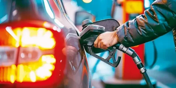 30 Nisan güncel akaryakıt fiyatları açıklandı: Benzin ve motorin ne kadar,kaç TL oldu? İşte İstanbul İzmir güncel fiyat listesi