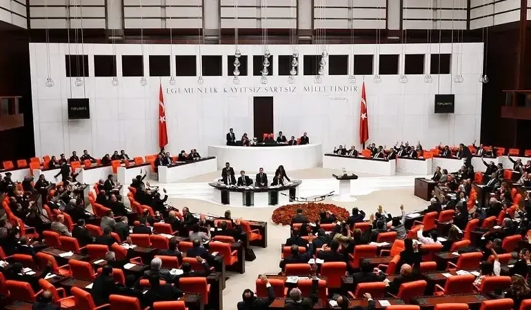 Oyun platformlarına sıkı denetim: Yeni yasa komisyondan geçti