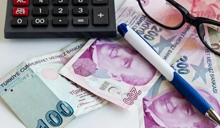 EMEKLİ BAYRAM İKRAMİYESİ 2026: SSK (4A), Bağ-Kur (4B) ve Emekli Sandığı (4C) bayram ikramiyesi ne zaman yatacak, zamlanacak mı?