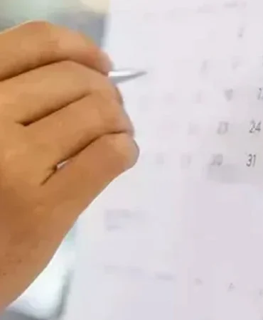 Bugün yarım gün mü? 22 Nisan öğleden sonra resmi tatil mi?