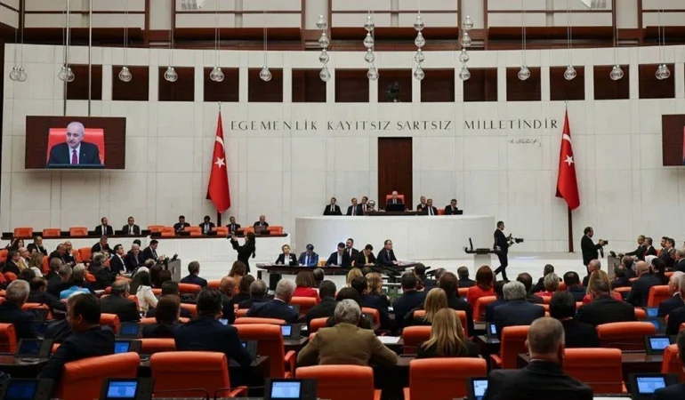 Evlat edinen memurun izin hakkı kaç gün?