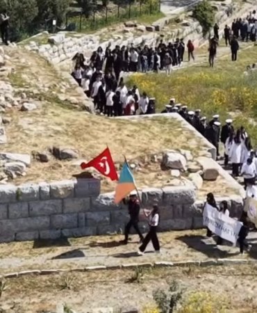 Akademia Vakfı’nın gün yüzüne çıkardığı Halikarnassos Surları’nda Turizm Haftası kutlandı