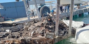 Batan yatların enkazı çıkarılıyor