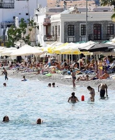 Bin liraya bilet, 12 bin liraya haftalık tatil: Marmaris ve Bodrum şimdiden doldu!
