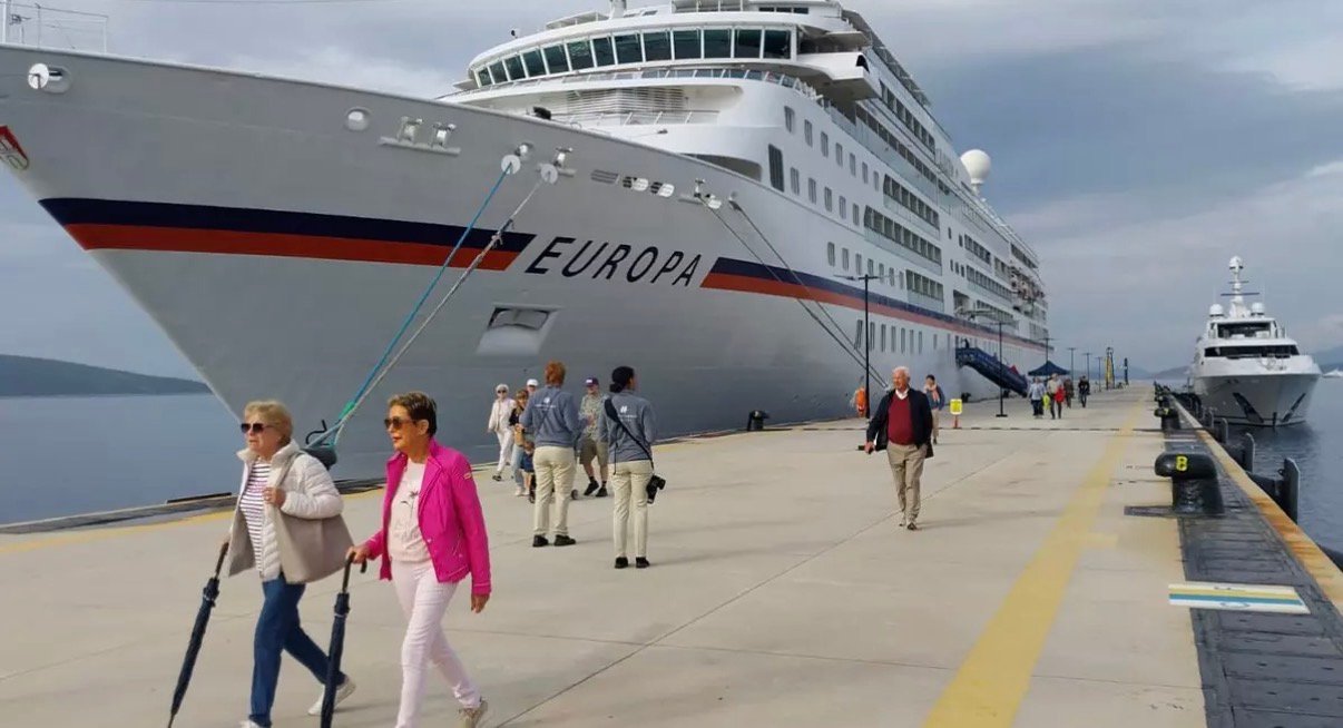 Bodrum'a ‘Europa’ ile 357 turist geldi