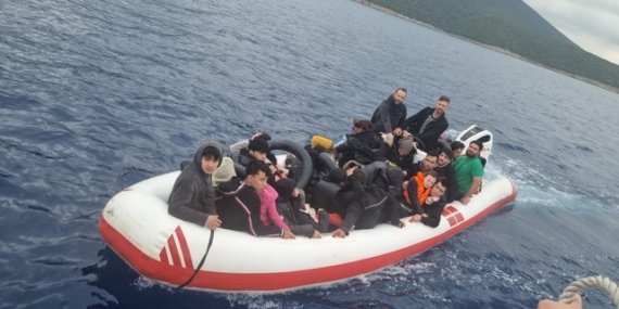 Bodrum'da 40 düzensiz göçmen yakalandı: 2 gözaltı