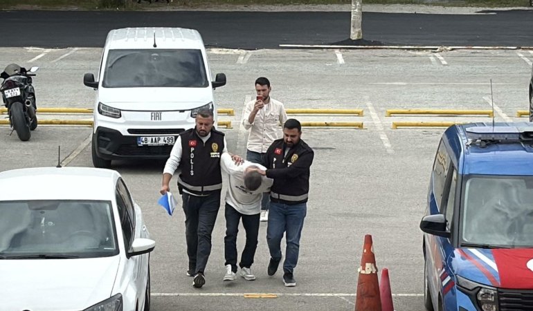 Bodrum’da Bıçaklı Saldırı: Kadını Ağır Yaralayan Eski Erkek Arkadaşı Yakalandı