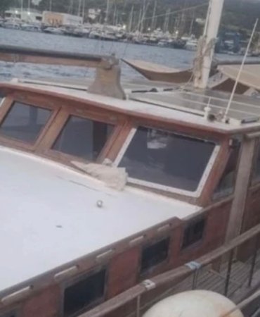 Bodrum'da su alan teknedeki 3 kişi kurtarıldı