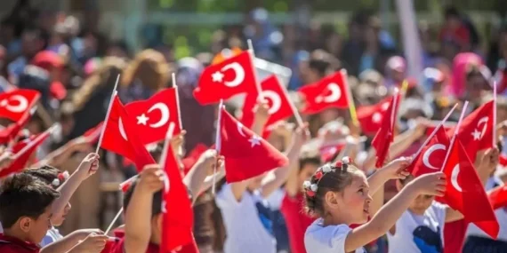 23 Nisan resmi tatil mi? 22 Nisan Çarşamba yarım gün mü? 2026 takvimi belli oldu