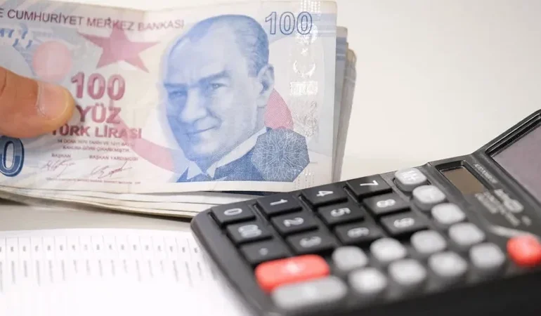 Emekliye 40 bin TL'ye varan ödeme fırsatı doğdu! Emekli maaşını taşıyana müjde geldi