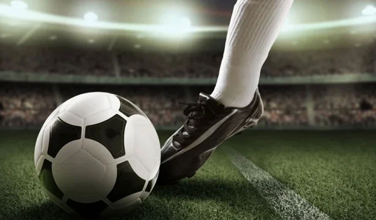 Bugün kimin maçı var, hangi maçlar oynanacak? 26 Nisan Pazar maç programı