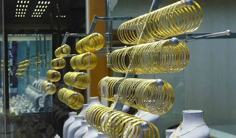 Altın fiyatlarında sert kırılma: Gram altın neden düştü? Altın yükselir mi? 2 Nisan altın fiyatları son dakika gelişmeleri