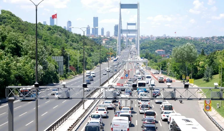 Bayramda köprü ve otoyollar ücretsiz mi? Osmangazi Köprüsü, 15 Temmuz Şehitler Köprüsü, FSM geçişleri bedava mı?