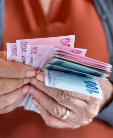 Emekli maaşını taşıyana rekor promosyon: Bankalar peş peşe duyurdu