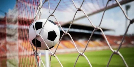 Süper Lig yolunda son viraj: Esenler Erokspor - Çorum FK maçı ne zaman, saat kaçta, hangi kanalda?