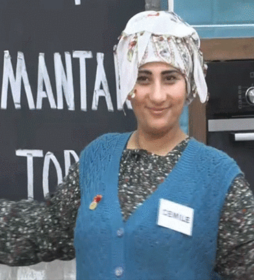 Gelinim Mutfakta'nın dişli yarışmacısı Cemile kimdir, kaç yaşında, evli mi, nereli? Gelinim Mutfakta'nın yeni gelini Cemile'nin kayınvalidesi Ulviye kim?