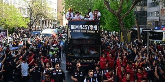 GALATASARAY KUTLAMALARI KUPA TÖRENİ CANLI YAYIN KANALI || Galatasaray şampiyonluk kutlaması hangi kanalda? GS kupa töreni nereden, nasıl izlenir?