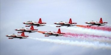 SOLOTÜRK 19 MAYIS GÖSTERİSİ: 19 Mayıs 2026 Samsun SOLOTÜRK ve Türk Yıldızları gösteri uçuşu saat kaçta, nerede yapılacak?