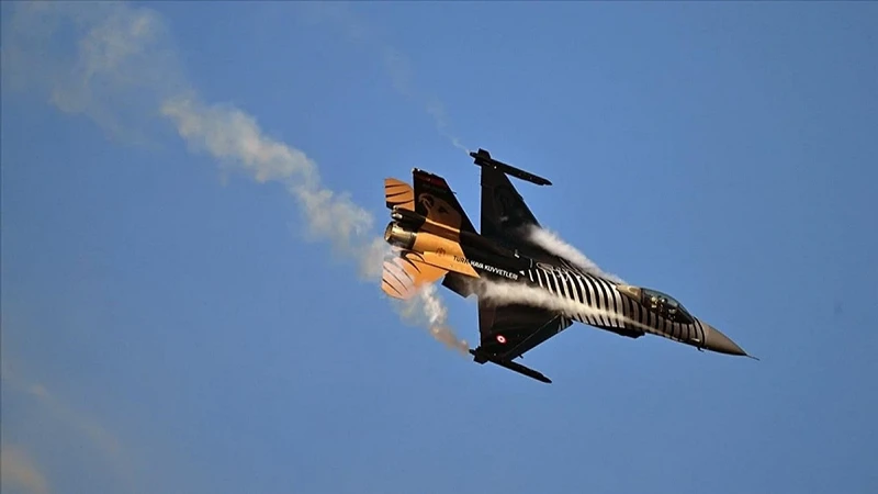 İstanbul semalarında F-16 Sesleri Son dakika: Saat 16.30’dan İtibaren Duyulabilir!