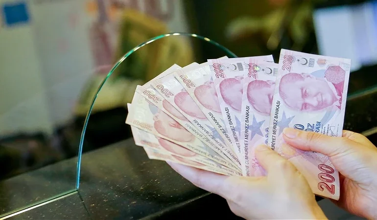 16 milyondan fazla kişiyi ilgilendiriyor: SSK ve Bağkur emekli bayram ikramiyesi Mayıs 2026’da ayın kaçında hesaplara yatacak? Ödeme takvimi netleşiyor