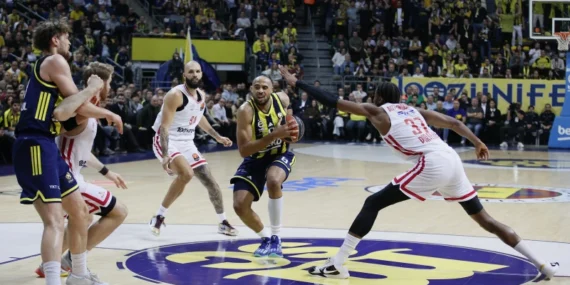 EuroLeague’de dev gece: Olympiakos - Fenerbahçe Beko maçı ne zaman, saat kaçta, hangi kanalda? Yayın bilgisi belli oldu