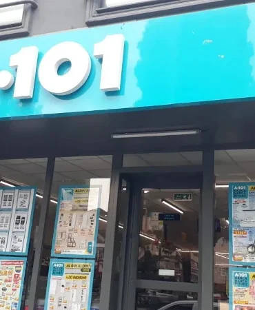 A101 21 Mayıs 2026 aktüel kataloğu: Projeksiyon cihazı, kıyma makinesi ve kamp ürünleri