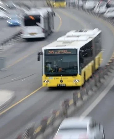 BUGÜN TOPLU TAŞIMA ÜCRETSİZ Mİ? 19 Mayıs İETT, Vapur, Metrobüs, Marmaray ve Metro ücretsiz mi?