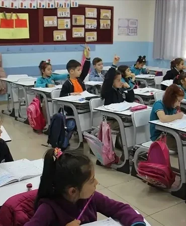 25 Mayıs Pazartesi günü üniversiteler ve okullar tatil mi? Kurban Bayramı öncesi son durum
