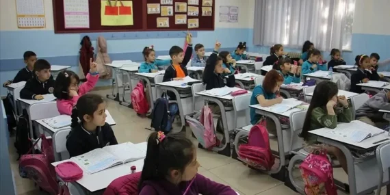 25 Mayıs Pazartesi günü üniversiteler ve okullar tatil mi? Kurban Bayramı öncesi son durum
