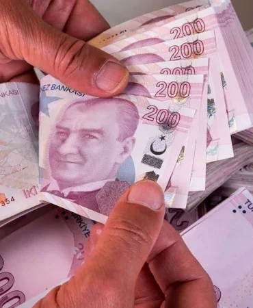 Emekliye verilen promosyonda yeni eşik: Kampanyalar peş peşe güncellendi