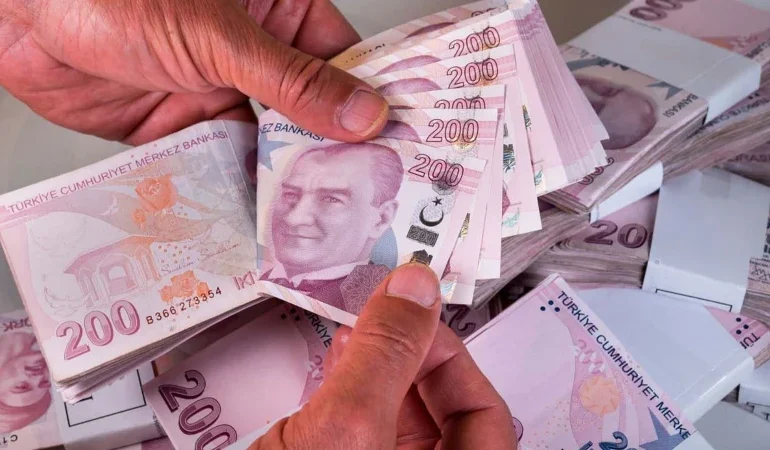 Emekliye verilen promosyonda yeni eşik: Kampanyalar peş peşe güncellendi