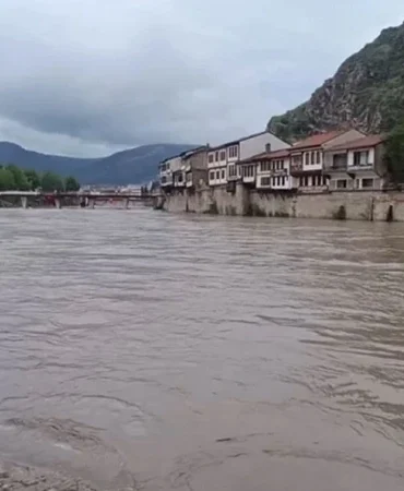 Amasya'da Çarşamba günü okullar tatil mi? Valilikten son dakika açıklaması geldi