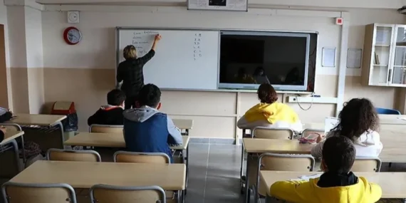 25-26 Mayıs'ta okullar tatil mi, açık mı? 25 Mayıs Pazartesi günü okul var mı?