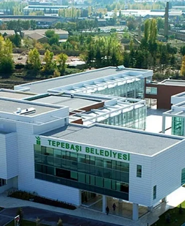Tepebaşı Belediyesi hangi partide?