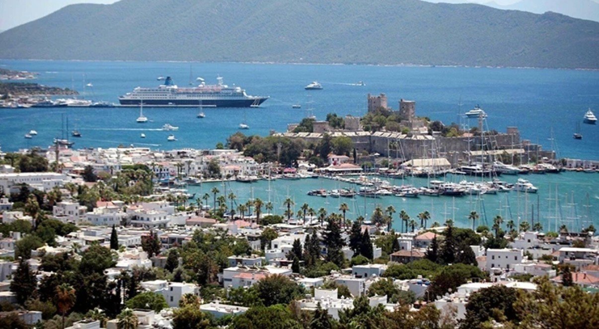 Bodrum'a ilk 5 ayda 172 bin turist geldi! Uzmanlardan sahte rezervasyon uyarısı
