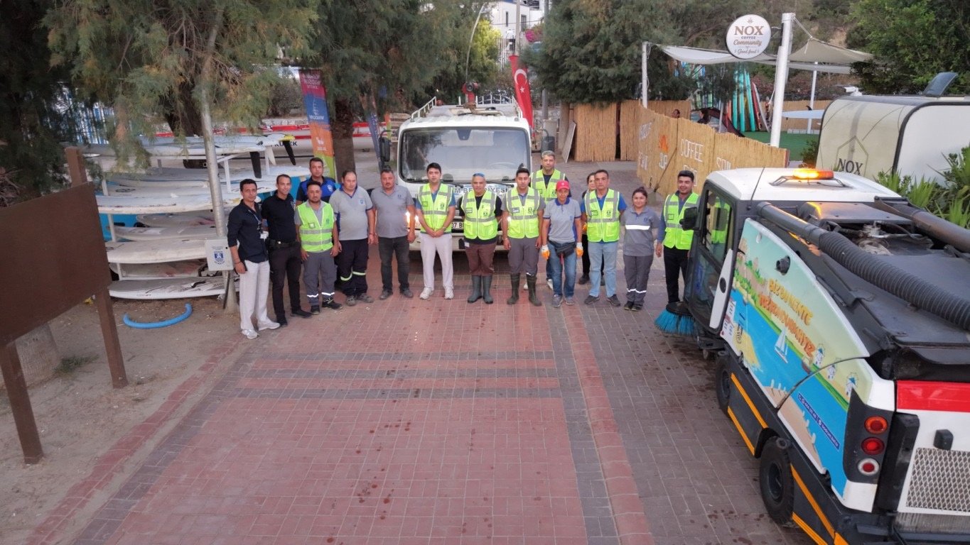 Bitez Yalısında Kapsamlı Temizlik Çalışması