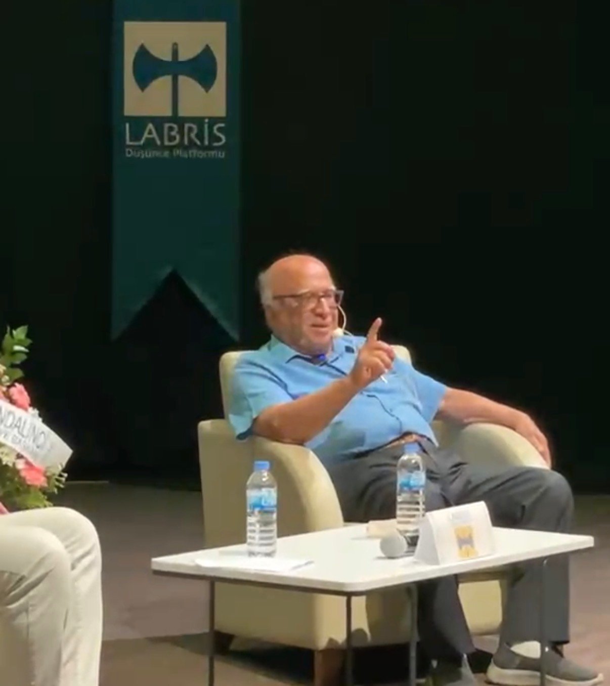 Türkiye’nin Önde Gelen Felsefecilerinden Prof. Dr. Ahmet Arslan’a Bodrum’da Yoğun İlgi
